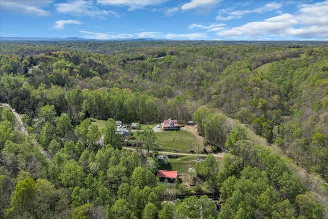 347 Mayberry Dr, Smithville, TN 37166