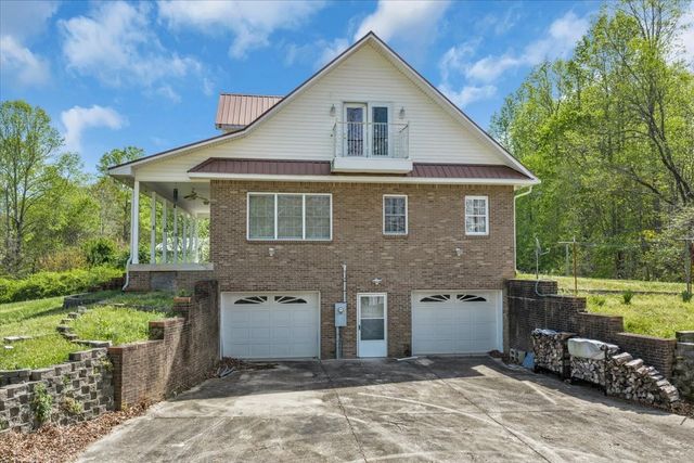 347 Mayberry Dr, Smithville, TN 37166