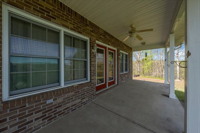 347 Mayberry Dr, Smithville, TN 37166