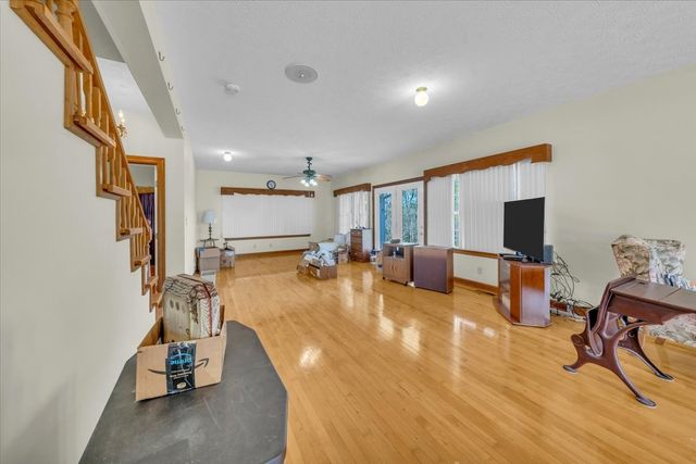347 Mayberry Dr, Smithville, TN 37166