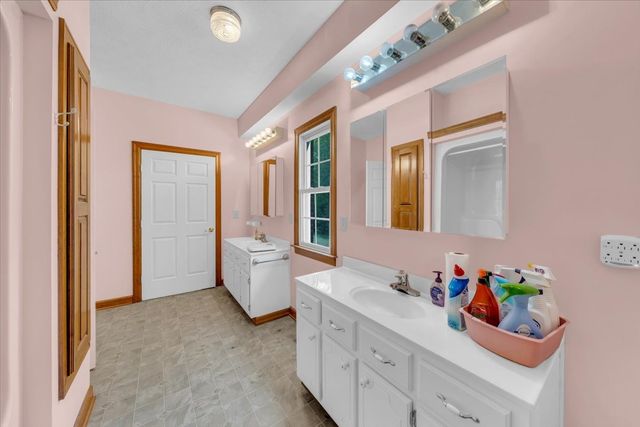 347 Mayberry Dr, Smithville, TN 37166
