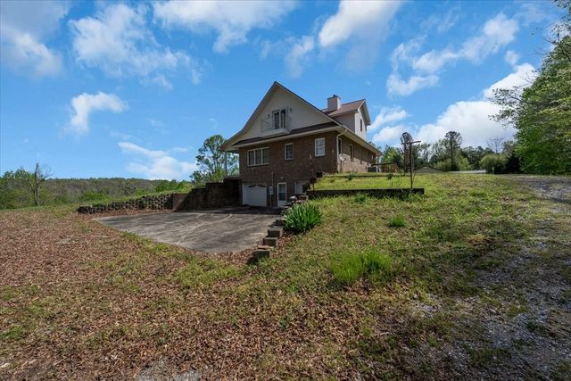 347 Mayberry Dr, Smithville, TN 37166