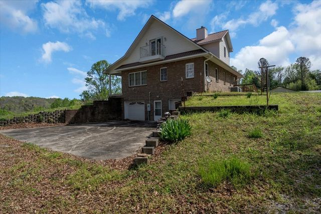 347 Mayberry Dr, Smithville, TN 37166