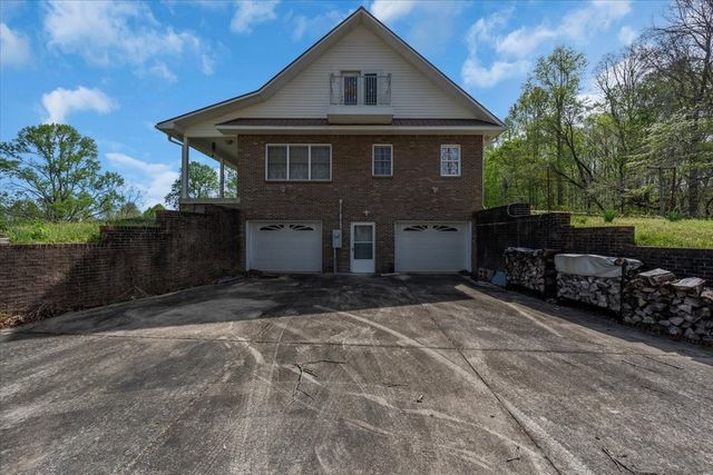 347 Mayberry Dr, Smithville, TN 37166