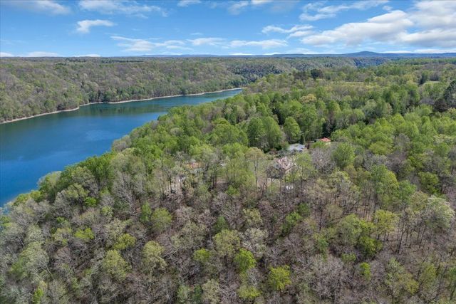 347 Mayberry Dr, Smithville, TN 37166