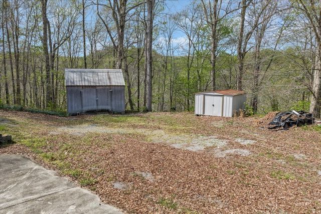 347 Mayberry Dr, Smithville, TN 37166