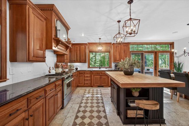 2813 RIVER FOREST HILLS DRIVE, Pulaski, WI 54162