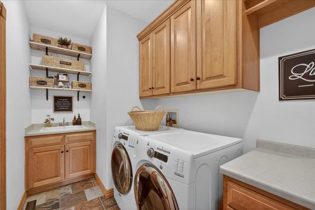 2813 RIVER FOREST HILLS DRIVE, Pulaski, WI 54162