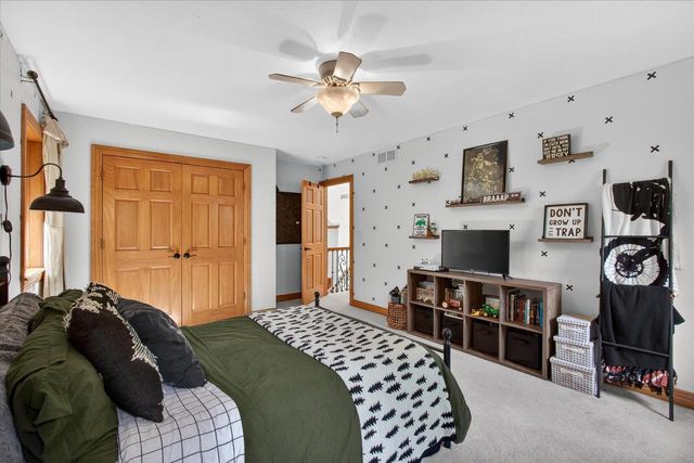 2813 RIVER FOREST HILLS DRIVE, Pulaski, WI 54162