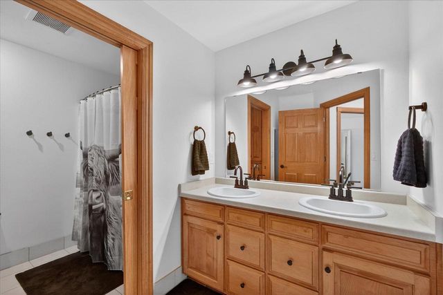 2813 RIVER FOREST HILLS DRIVE, Pulaski, WI 54162