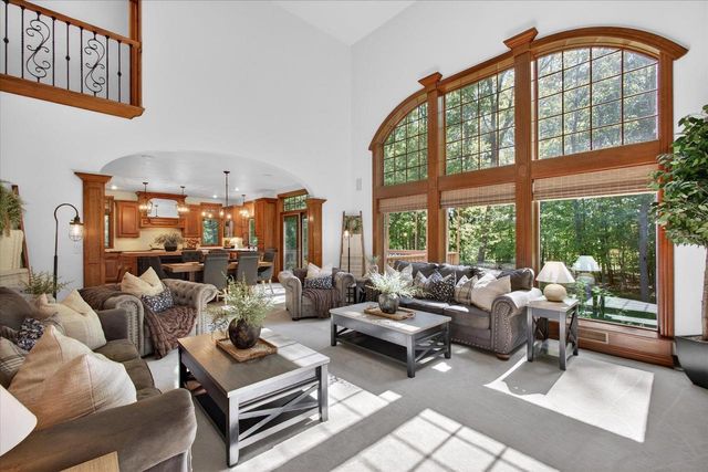 2813 RIVER FOREST HILLS DRIVE, Pulaski, WI 54162