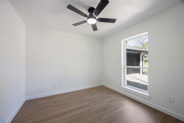 446 Silver Creek Drive, Duncanville, TX 75137