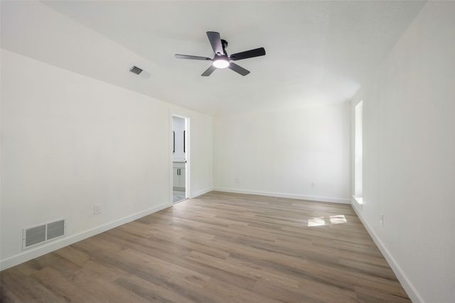 446 Silver Creek Drive, Duncanville, TX 75137