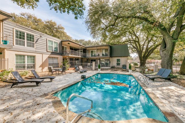 5322 Fleetwood Oaks Avenue 242, Dallas, TX 75235