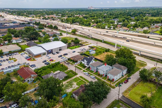 3102 Brackenridge Street, Houston, TX 77026