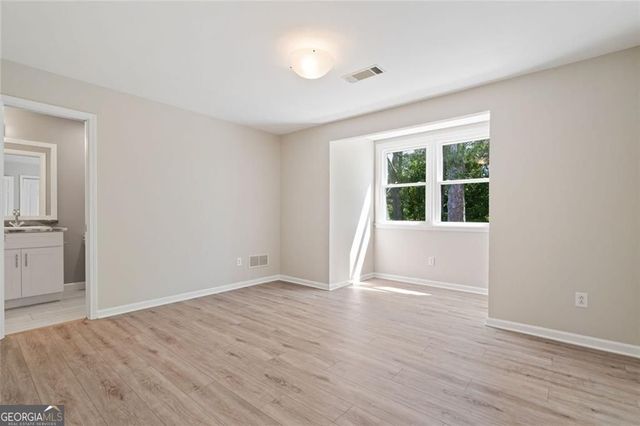 5230 Wickershire Drive, Peachtree Corners, GA 30092