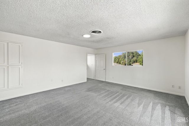 214 LOWELL Drive, Bakersfield, CA 93308