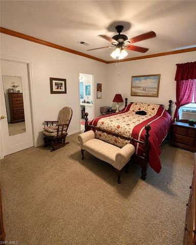 19450 Donna DR, North Fort Myers, FL 33917