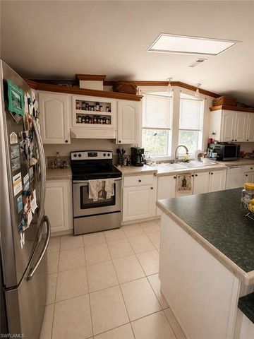 19450 Donna DR, North Fort Myers, FL 33917