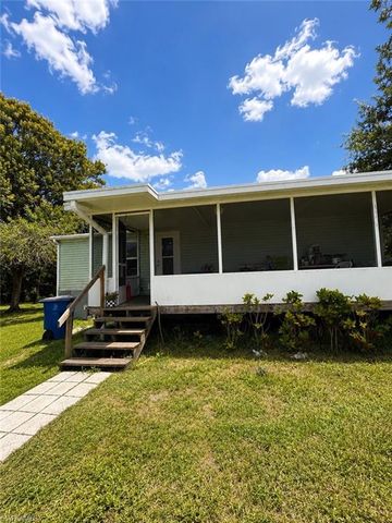 19450 Donna DR, North Fort Myers, FL 33917