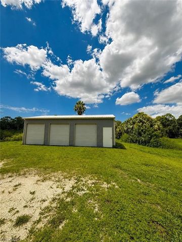 19450 Donna DR, North Fort Myers, FL 33917