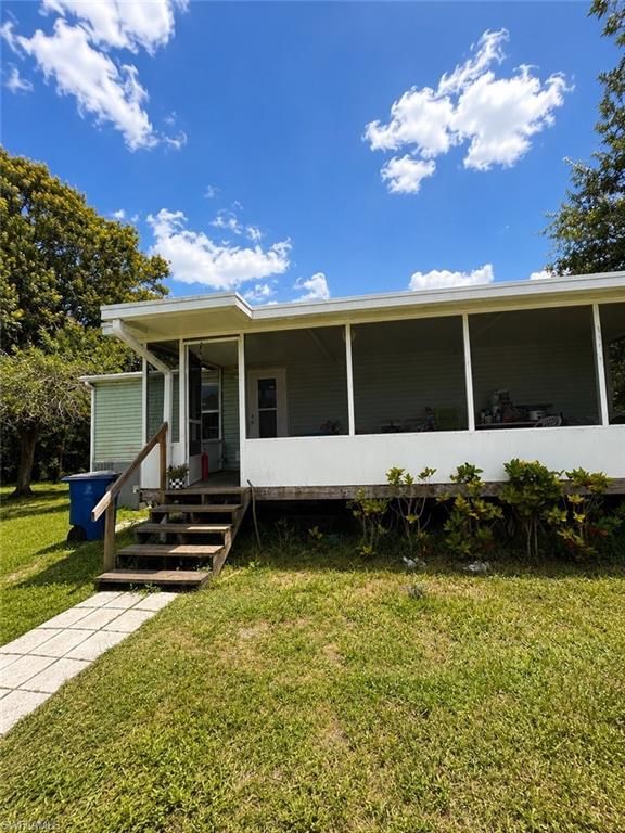 19450 Donna DR, NORTH FORT MYERS, FL 33917 — photo 4