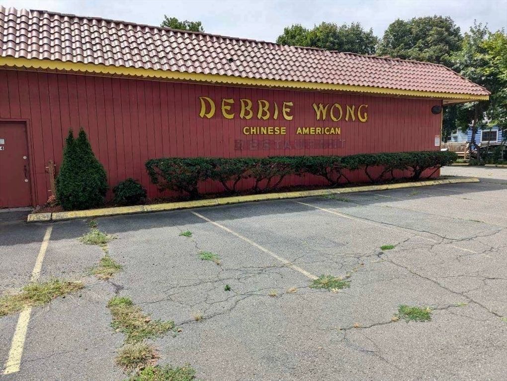 54 West Main St, Ware, MA 01082
