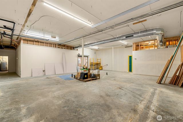 1052 Valley Mall PKWY, East Wenatchee, WA 98802