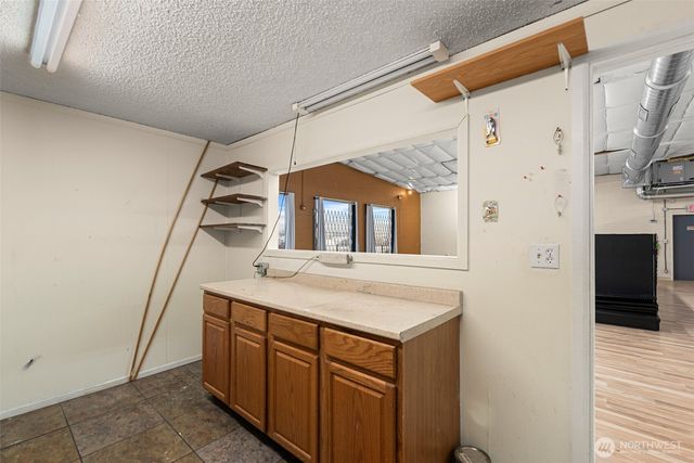 1052 Valley Mall PKWY, East Wenatchee, WA 98802