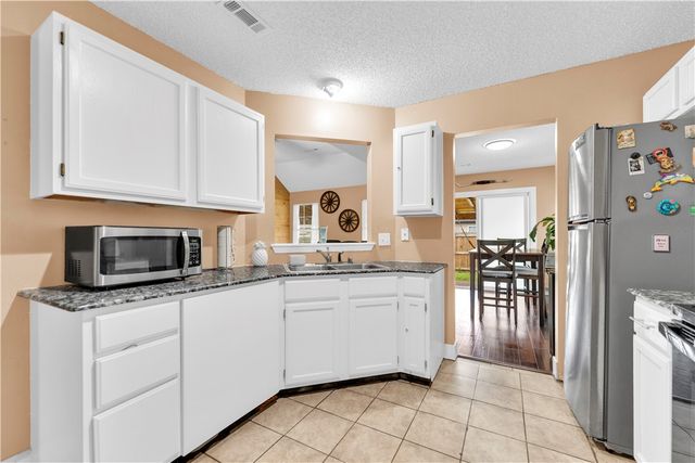 2385 Bering Place, Springdale, AR 72764