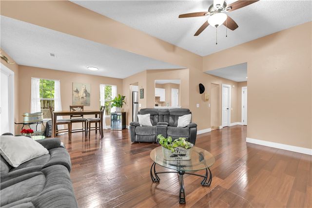 2385 Bering Place, Springdale, AR 72764