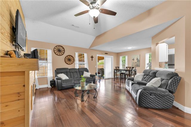 2385 Bering Place, Springdale, AR 72764