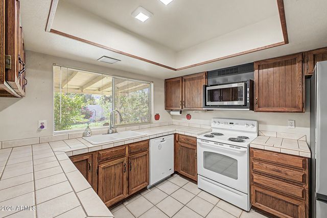 10410 S 44TH Street, Phoenix, AZ 85044