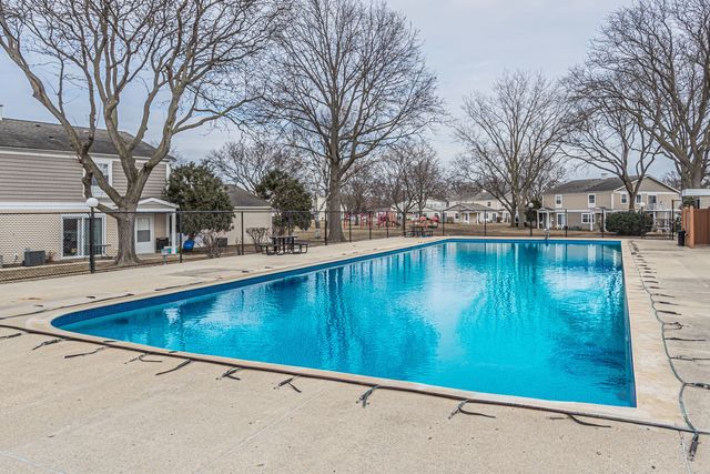 1314 ELY Court 1314, Wheeling, IL 60090