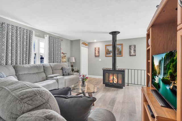 1314 ELY Court 1314, Wheeling, IL 60090