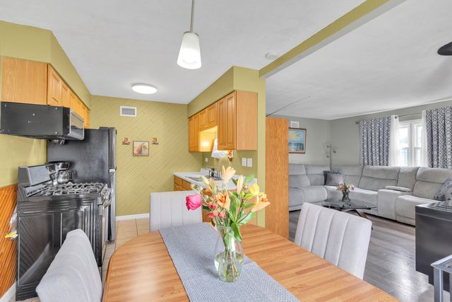 1314 ELY Court 1314, Wheeling, IL 60090