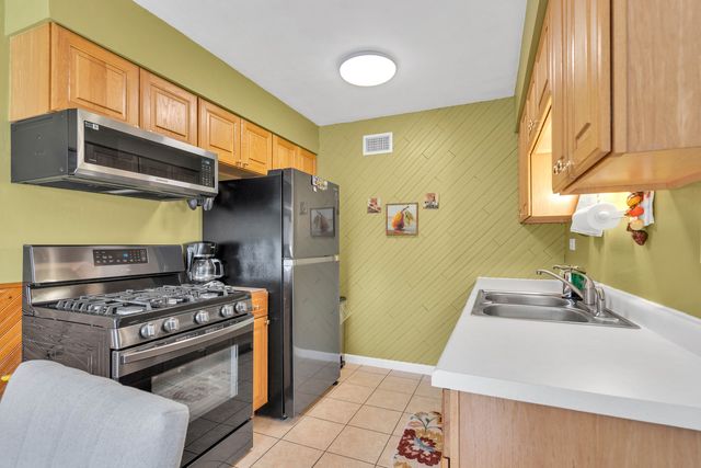 1314 ELY Court 1314, Wheeling, IL 60090