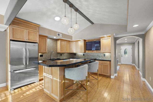 3756 Promontory St, San Diego, CA 92109