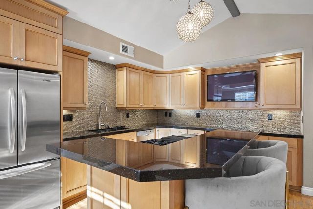 3756 Promontory St, San Diego, CA 92109