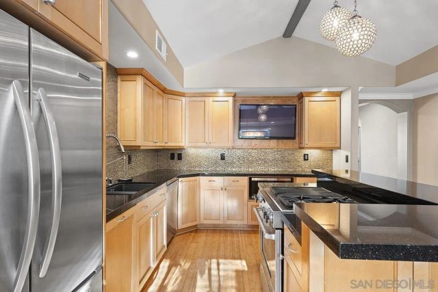 3756 Promontory St, San Diego, CA 92109