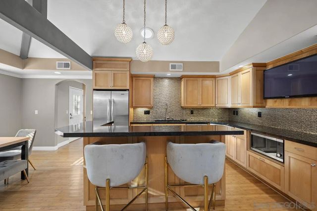 3756 Promontory St, San Diego, CA 92109