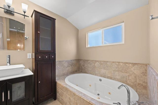 3756 Promontory St, San Diego, CA 92109