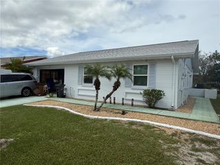213 GENET COURT, Sun City Center, FL 33573
