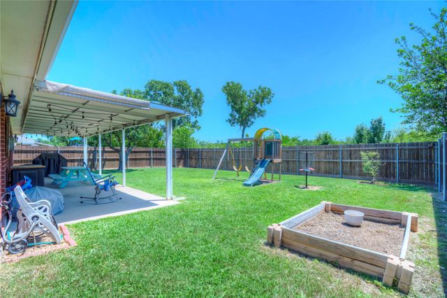 8628 Saranac Trail, Fort Worth, TX 76118