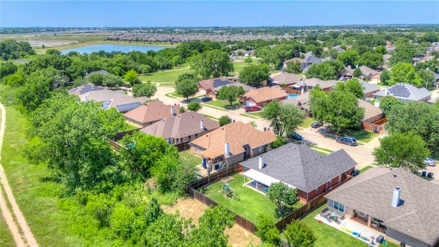 8628 Saranac Trail, Fort Worth, TX 76118