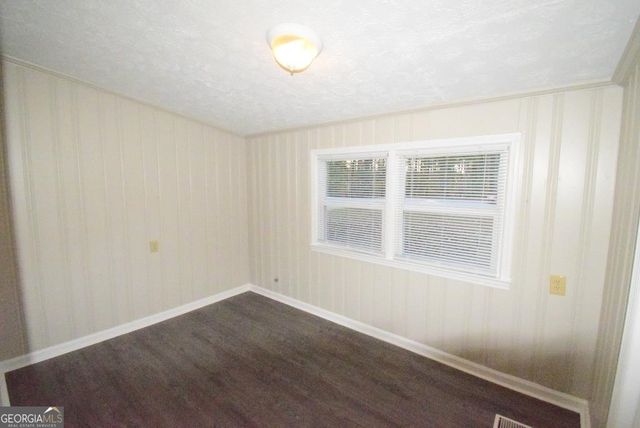 2625 Sharpsburg Mccullum Road, Newnan, GA 30265