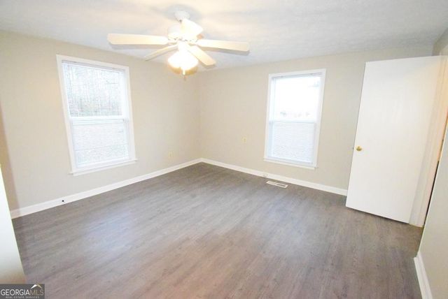 2625 Sharpsburg Mccullum Road, Newnan, GA 30265