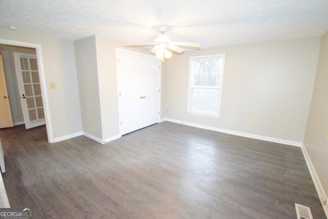 2625 Sharpsburg Mccullum Road, Newnan, GA 30265