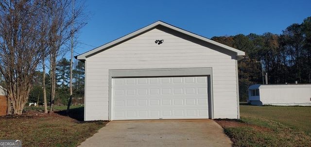2625 Sharpsburg Mccullum Road, Newnan, GA 30265