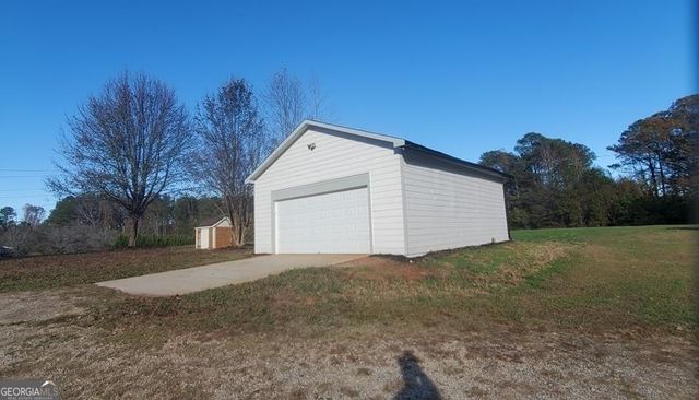 2625 Sharpsburg Mccullum Road, Newnan, GA 30265